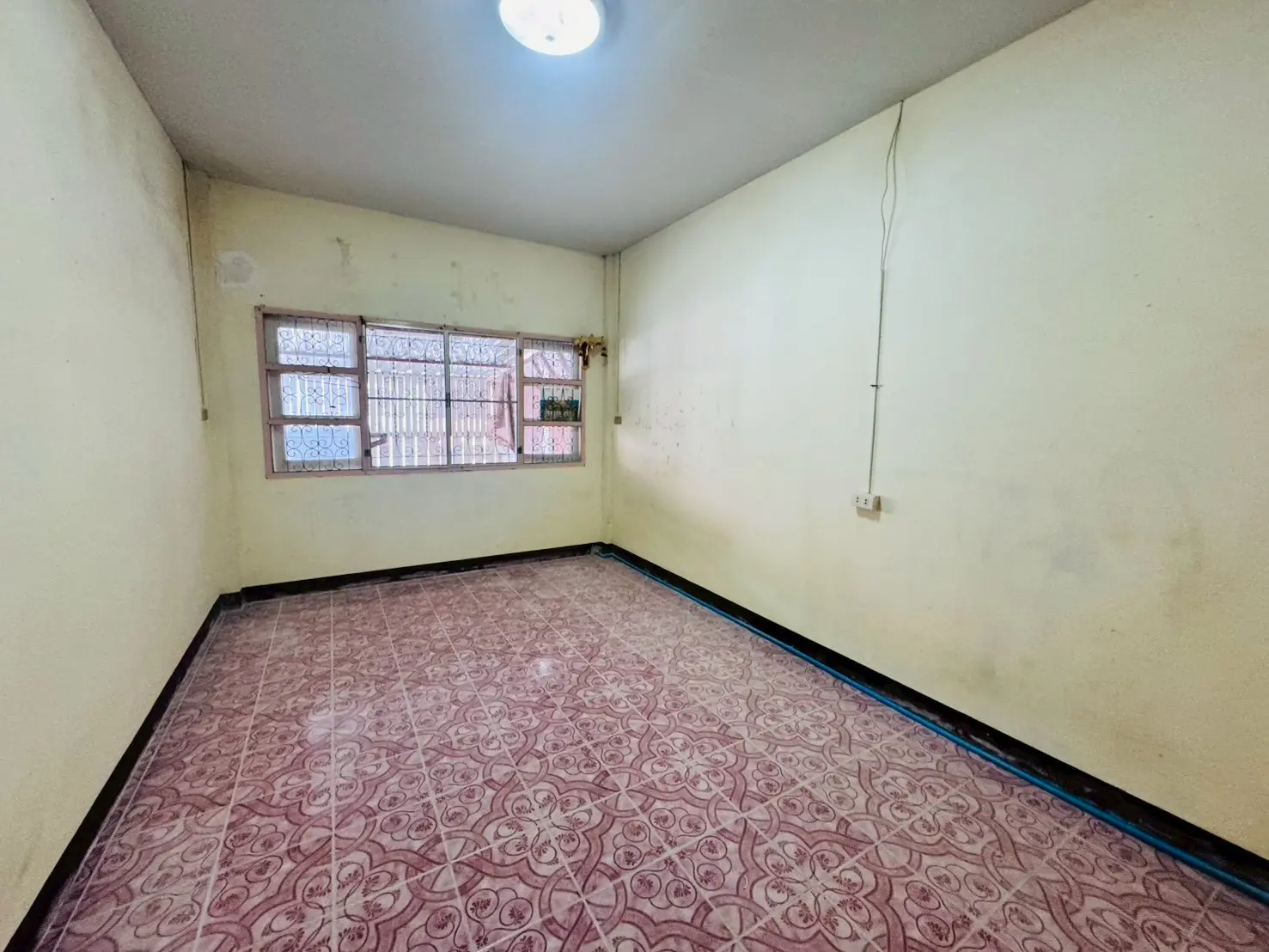 บ้านทาวน์เฮ้าส์ชั้นเดียว 22 1ตรว หมู่บ้านแวนด้าการ์เด้น ต มาบข่า อ นิคมพัฒนา จ ระยอง