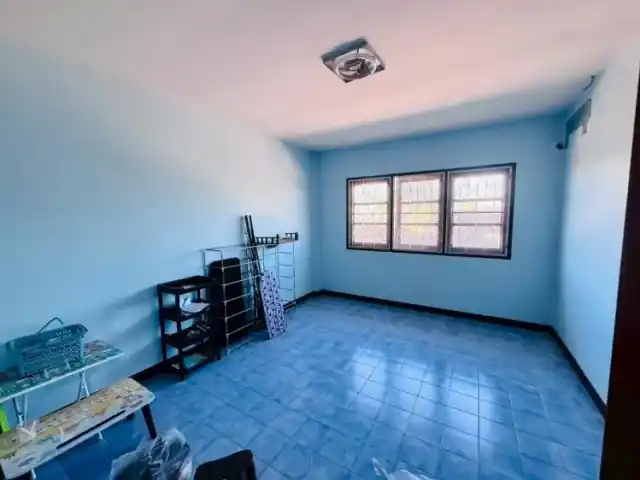 ทาวน์เฮ้าส์2ชั้น หมู่บ้านโชคดีเกาะพรวด ต เชิงเนิน อ เมือง จ ระยอง