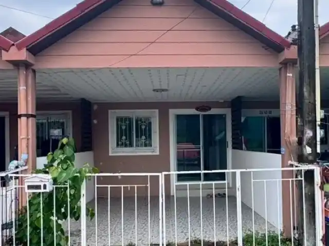 ทาวน์เฮ้าส์ชั้นเดียว หมู่บ้านบูรพาฮิลล์ โขดหิน ต ทับมา อ เมือง จ ระยอง