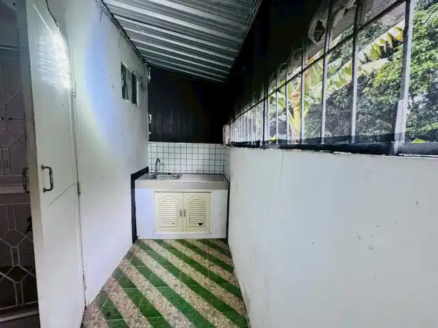 ทาวน์เฮ้าส์ชั้นเดียว หมู่บ้านบูรพาฮิลล์ โขดหิน ต ทับมา อ เมือง จ ระยอง