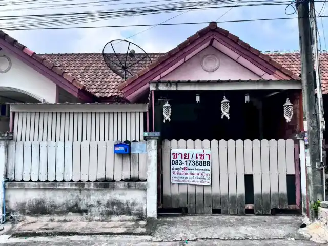 บ้านทาวน์เฮ้าส์ชั้นเดียว 22 1ตรว หมู่บ้านแวนด้าการ์เด้น ต มาบข่า อ นิคมพัฒนา จ ระยอง