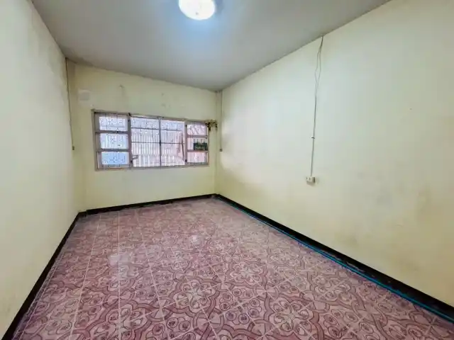 บ้านทาวน์เฮ้าส์ชั้นเดียว 22 1ตรว หมู่บ้านแวนด้าการ์เด้น ต มาบข่า อ นิคมพัฒนา จ ระยอง